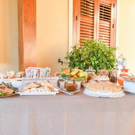 Bed & Breakfast Aurora 3*