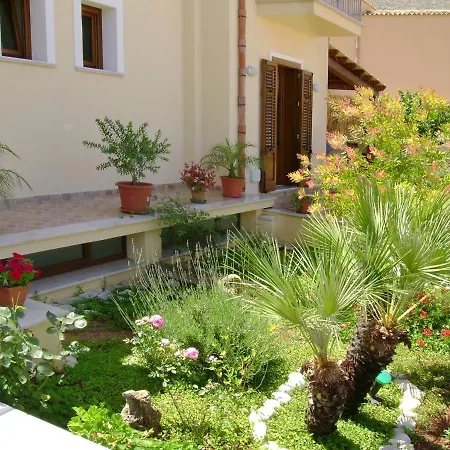 Bed & Breakfast Aurora 3*