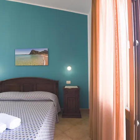 Aurora Oda ve Kahvaltı Castelluzzo